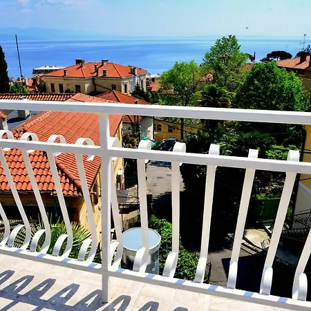 Bonbon Apartman Opatija