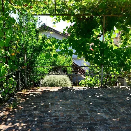 Апартаменти Bonbon *